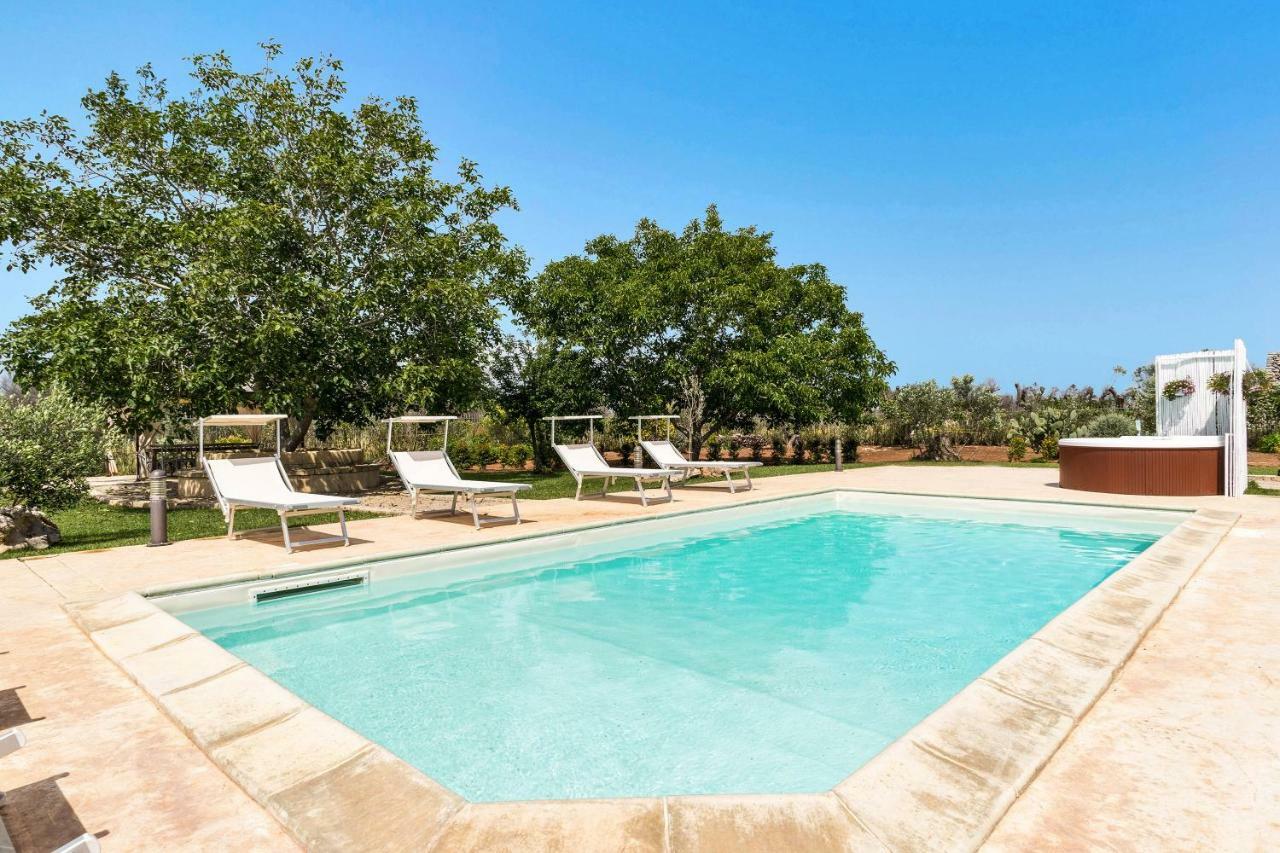 Villa Li Furneddhri  Casarano Exterior foto